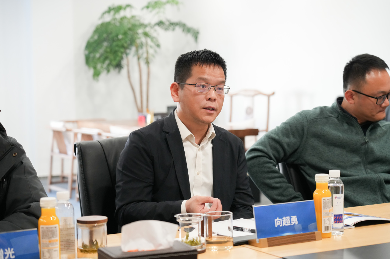 新能源汽车三电系统海外维修全套设备实拍  高压电池安全诊断与维修工具套装 电驴时代  符合国际标准的电动车售后硬件解决方案