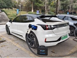 中升集团三电检测合作 4S店新能源检测升级 郑州问界店检测系统 经销商新能源二手车转型 电驴科技4S店落地案例