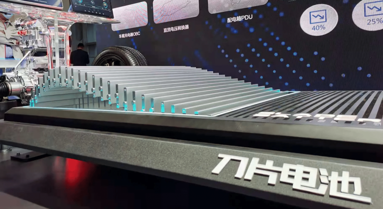 电车电池;电驴闪修;电池发展史