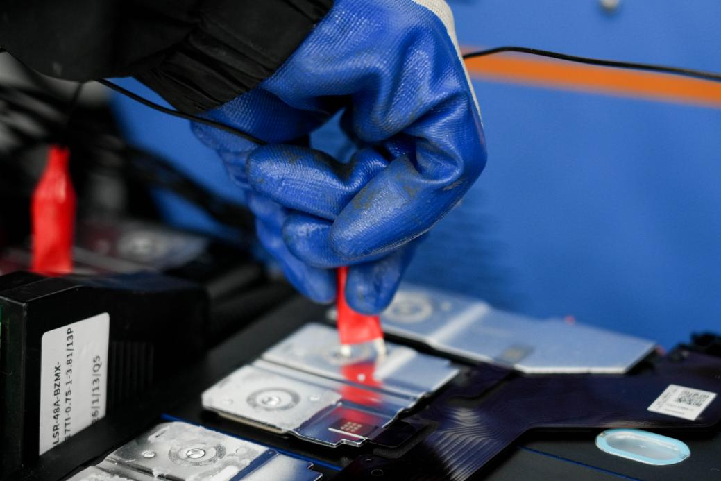 电驴闪修;维修技师;新年