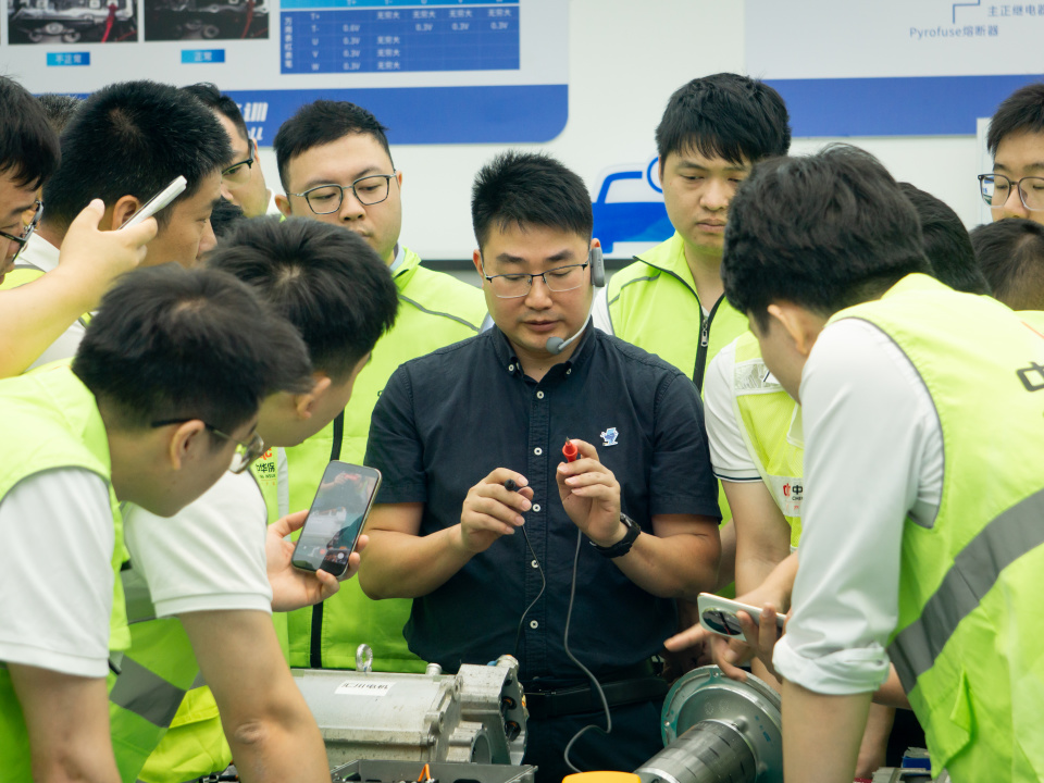 中华财险×电驴培训打造三电查勘定损精英 中华财险×电驴培训打造三电查勘定损精英