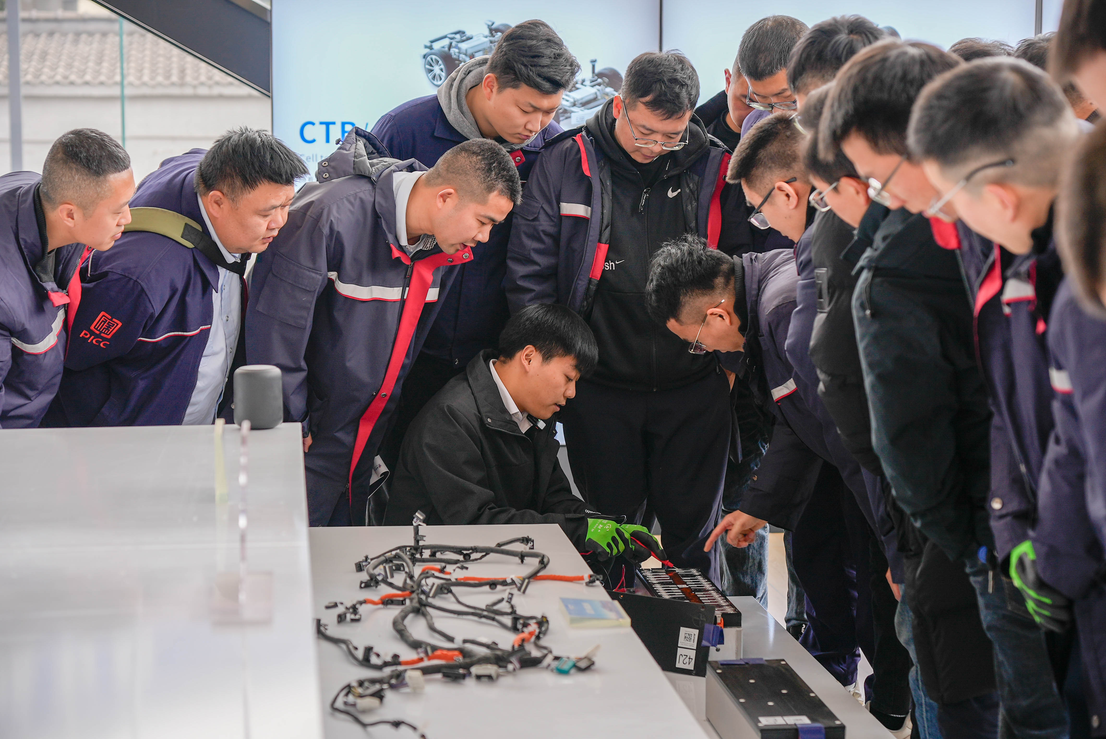 中国人保携手电驴培训开展新能源汽车理赔技能提升专项培训