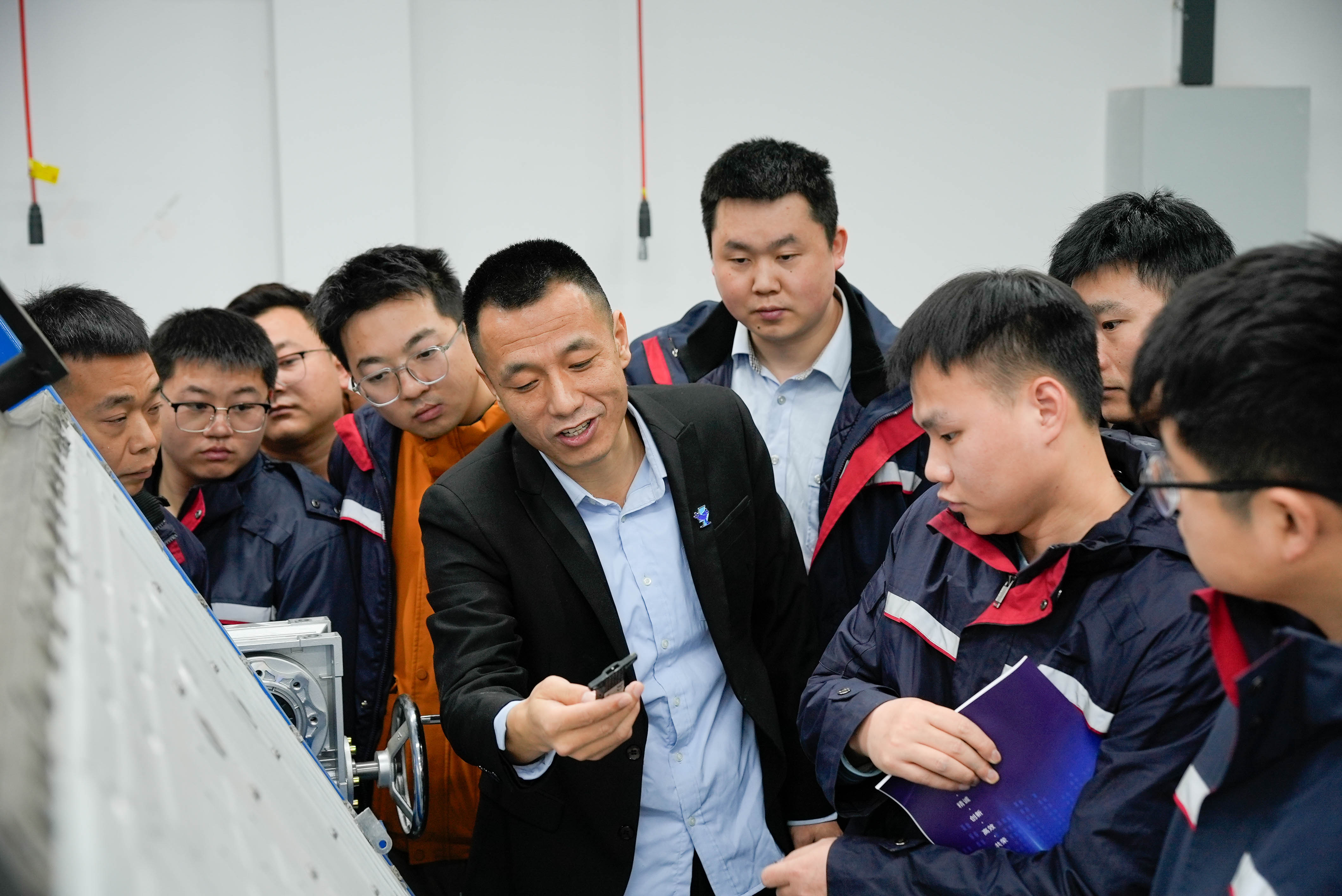 中国人保携手电驴培训开展新能源汽车理赔技能提升专项培训